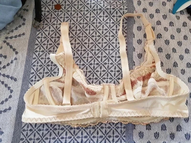 Sutiens bege e marrom de renda novos tamanho 100B – photo 5